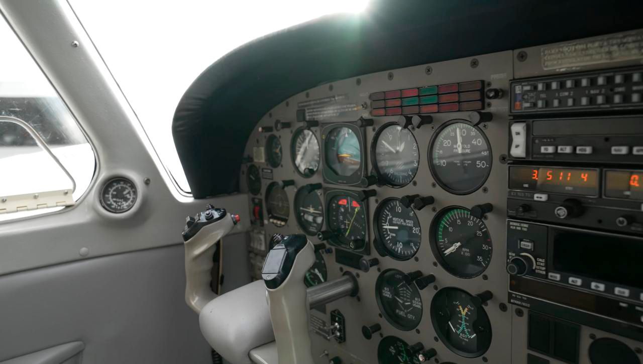 PIPER SENECA IV PA-34-220T 1995