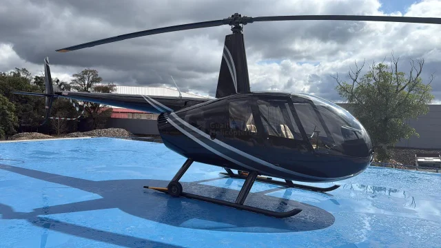 R44 RAVEN II 2011