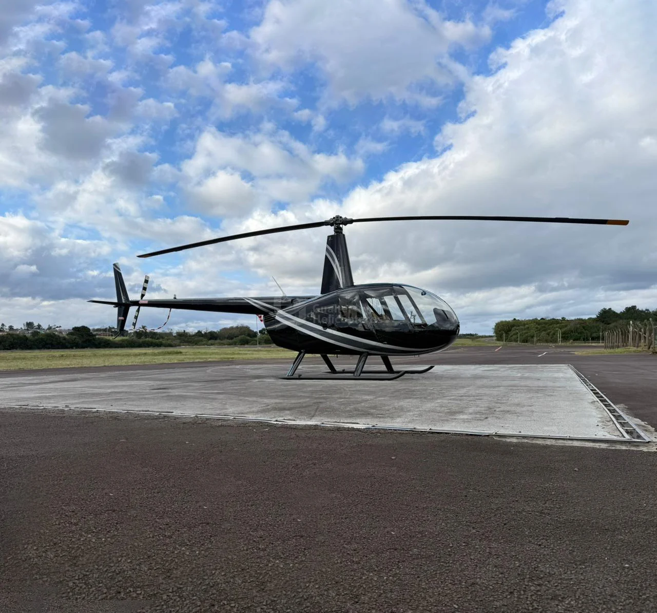 R44 RAVEN II 2011
