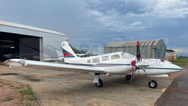 EMBRAER EMB-810D SENECA III 1989