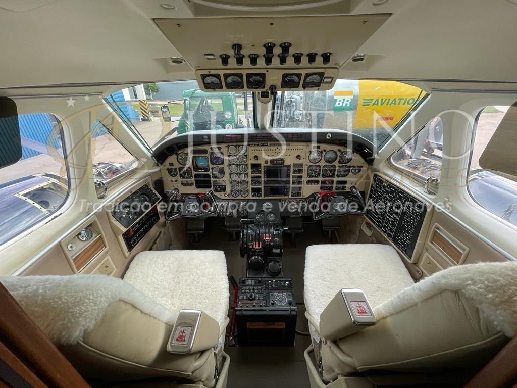 BEECHCRAFT KING AIR C90A 1988