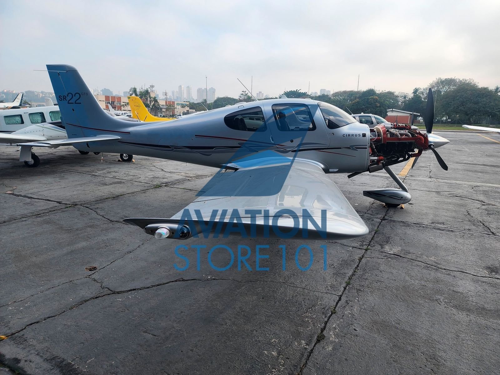 CIRRUS SR22 2010