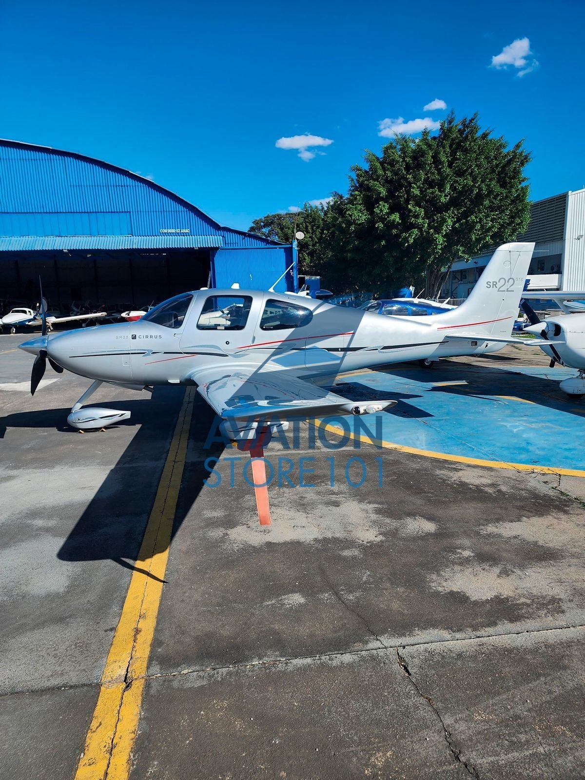 CIRRUS SR22 2010