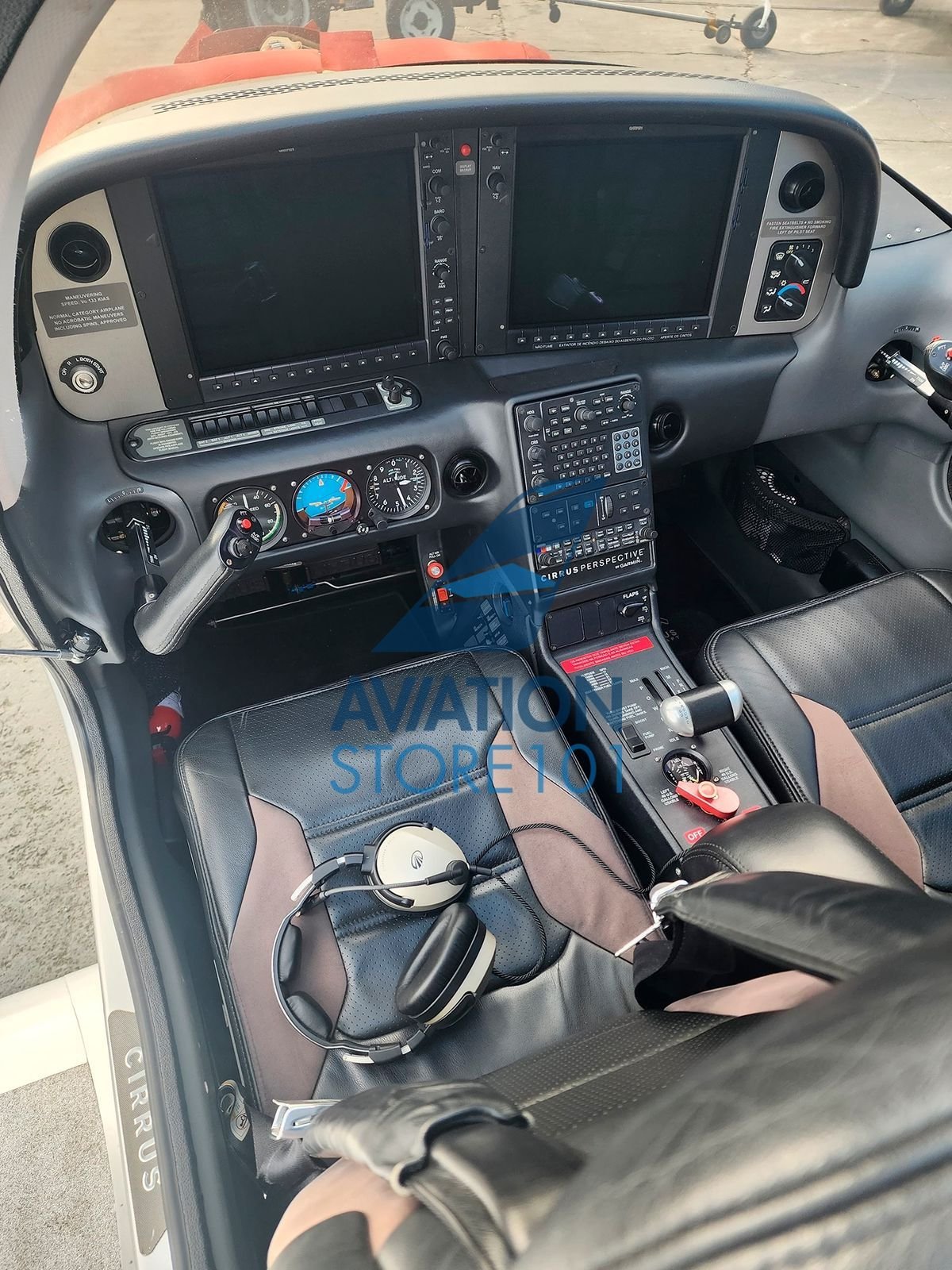 CIRRUS SR22 2010