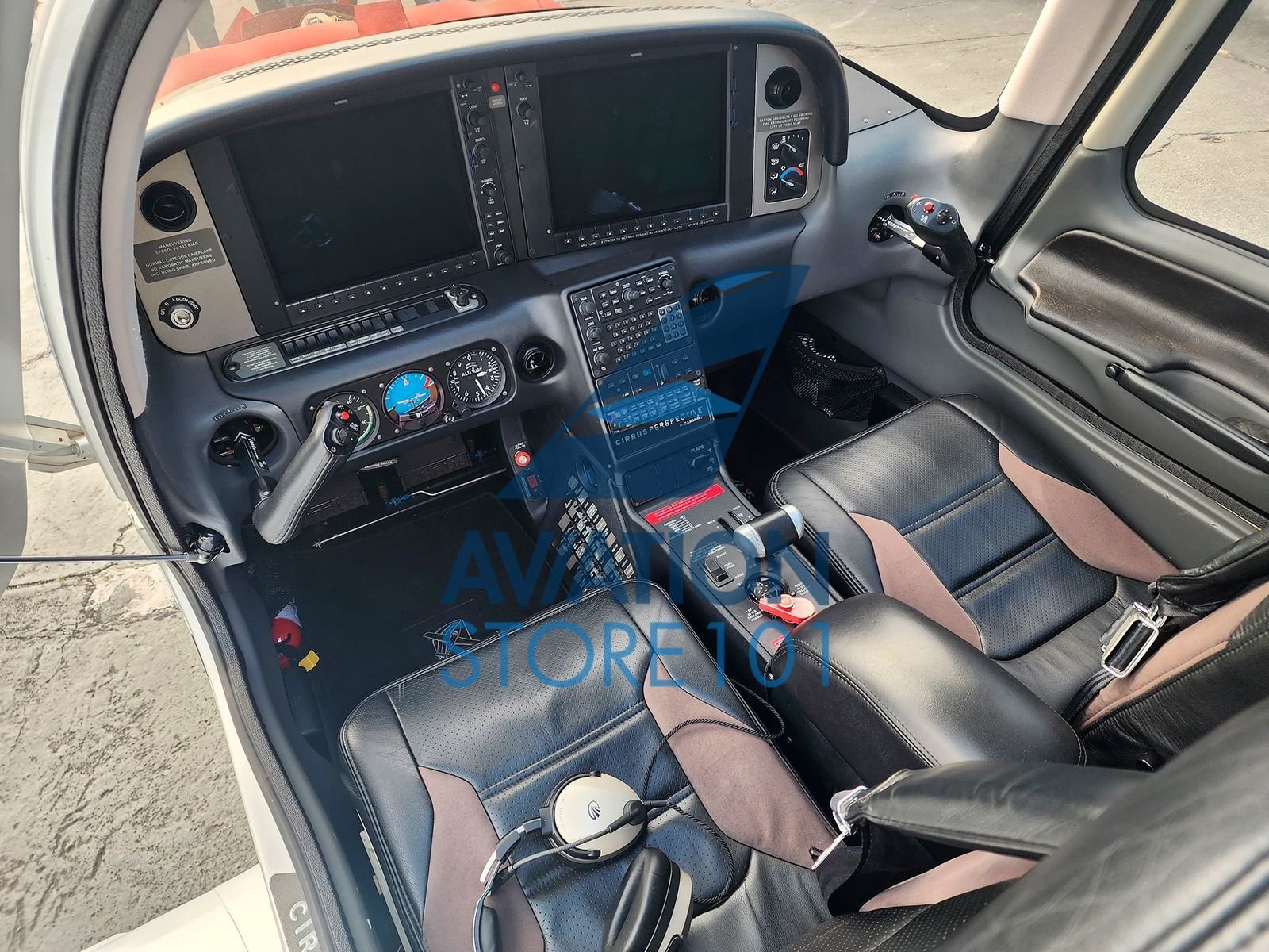 CIRRUS SR22 2010