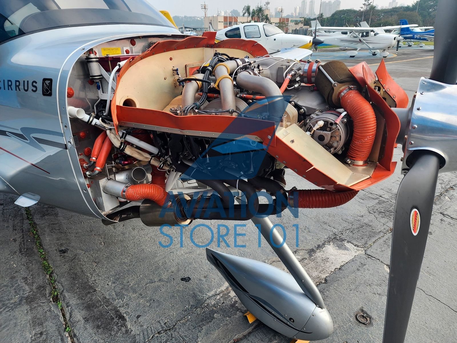 CIRRUS SR22 2010