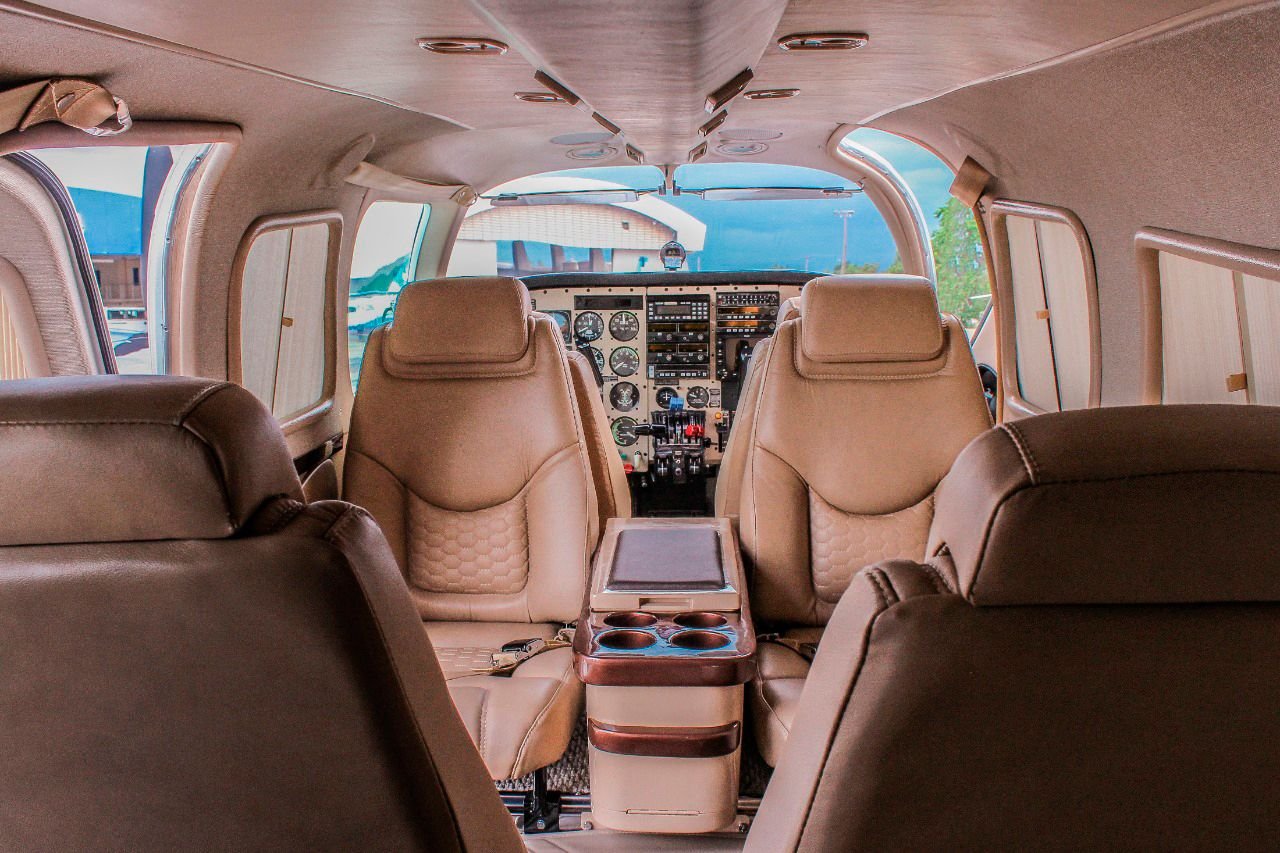EMBRAER SENECA III EMB-810D 1989
