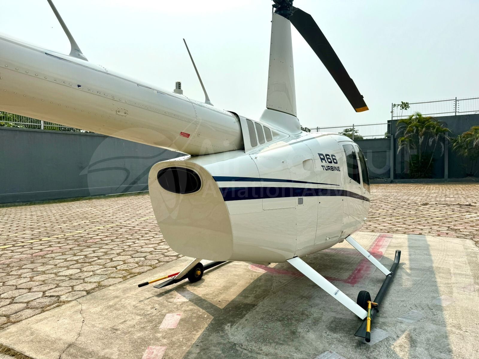 ROBINSON R66 2016