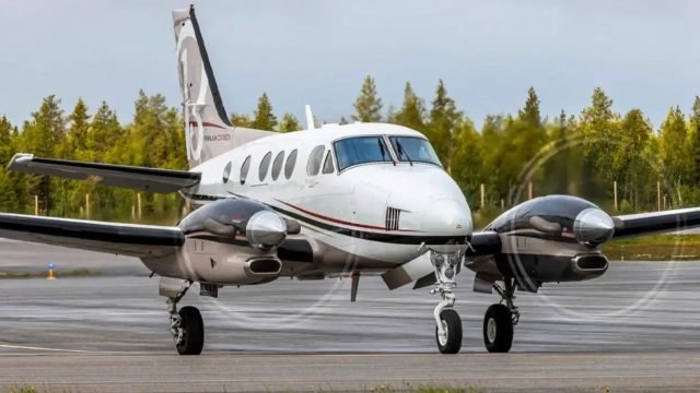 KING AIR C90GTX 2010