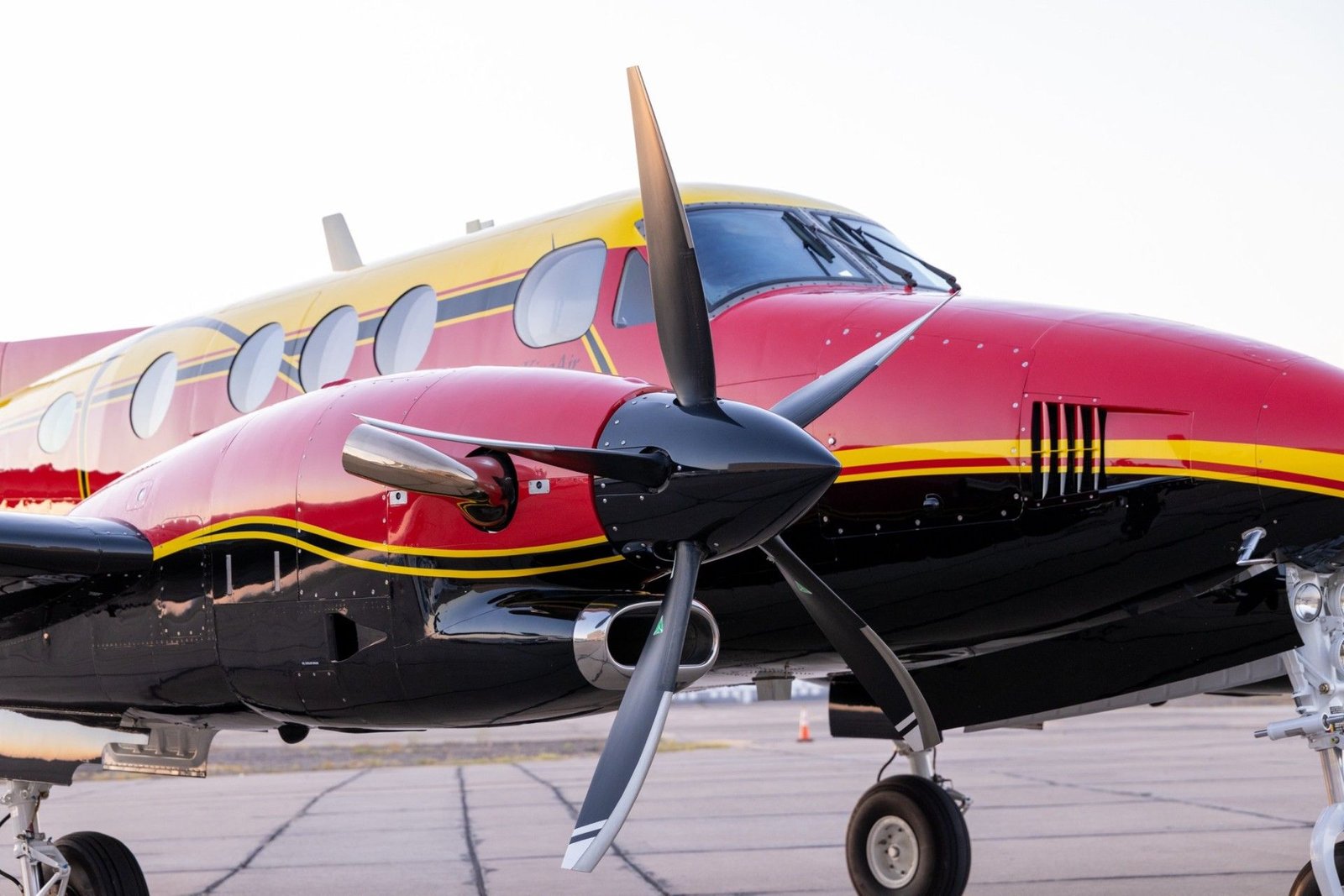 BEECHCRAFT KING AIR C90B 2004