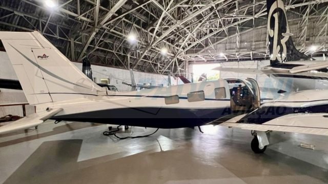 PIPER PA-34-220T SENECA V 2001