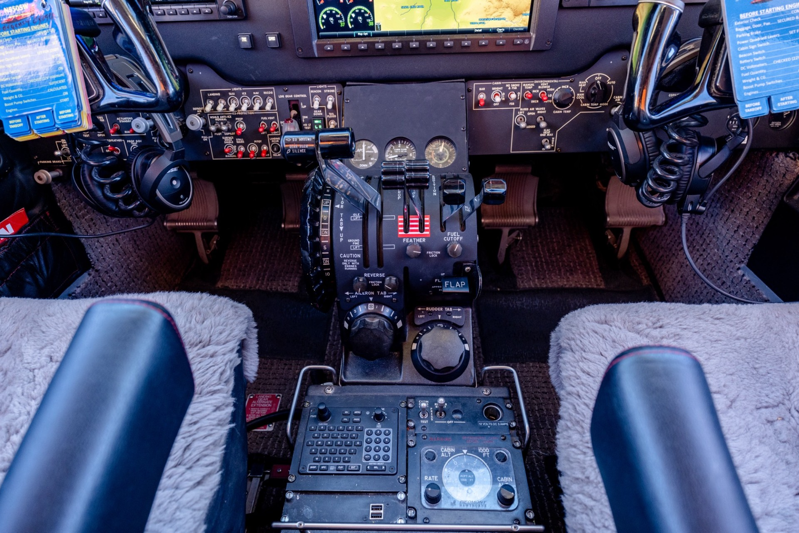 BEECHCRAFT KING AIR C90B 2004