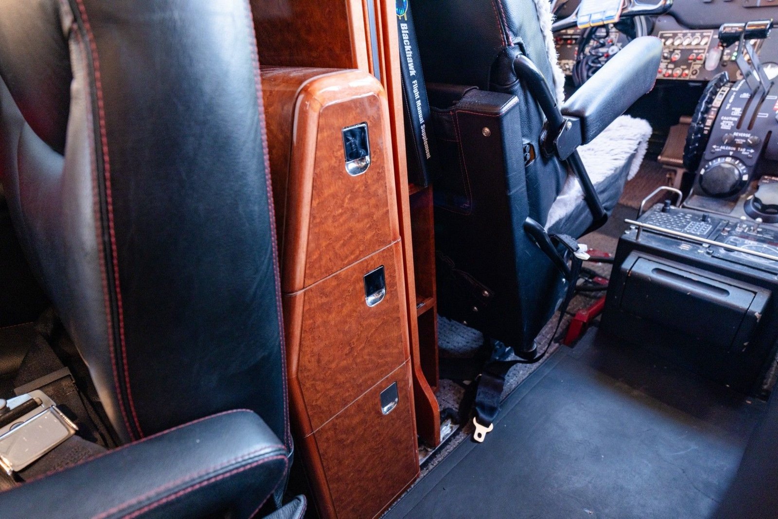 BEECHCRAFT KING AIR C90B 2004