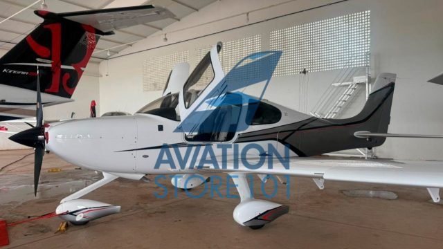 CIRRUS SR22 2017