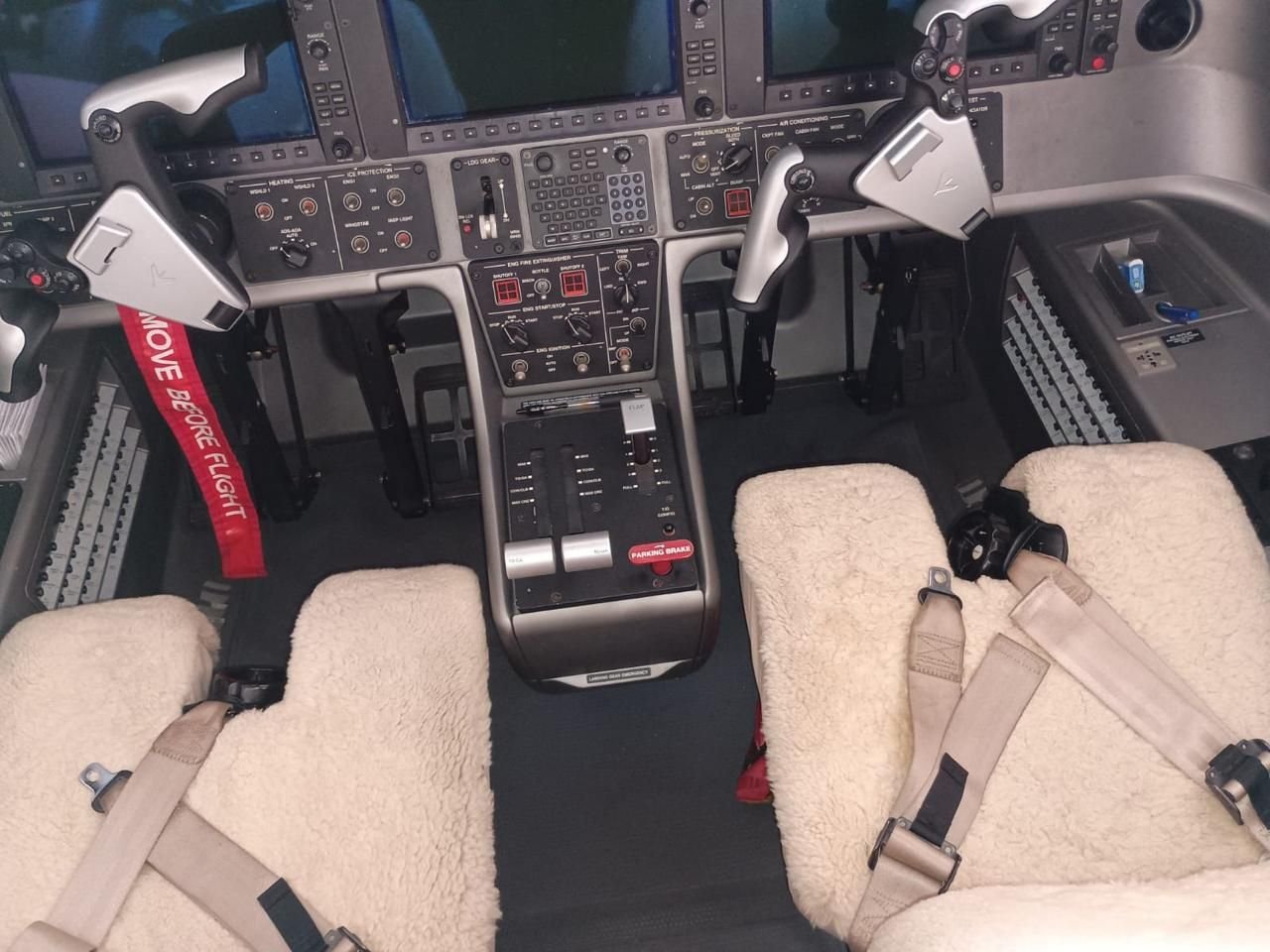 EMBRAER PHENOM 100 2010