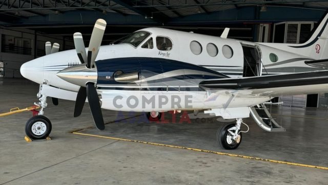 BEECHCRAFT KING AIR C90B 2004