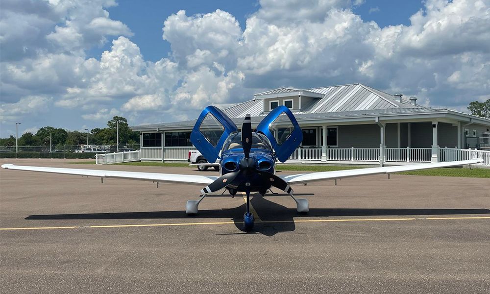 CIRRUS SR22 G3 GTS 2011