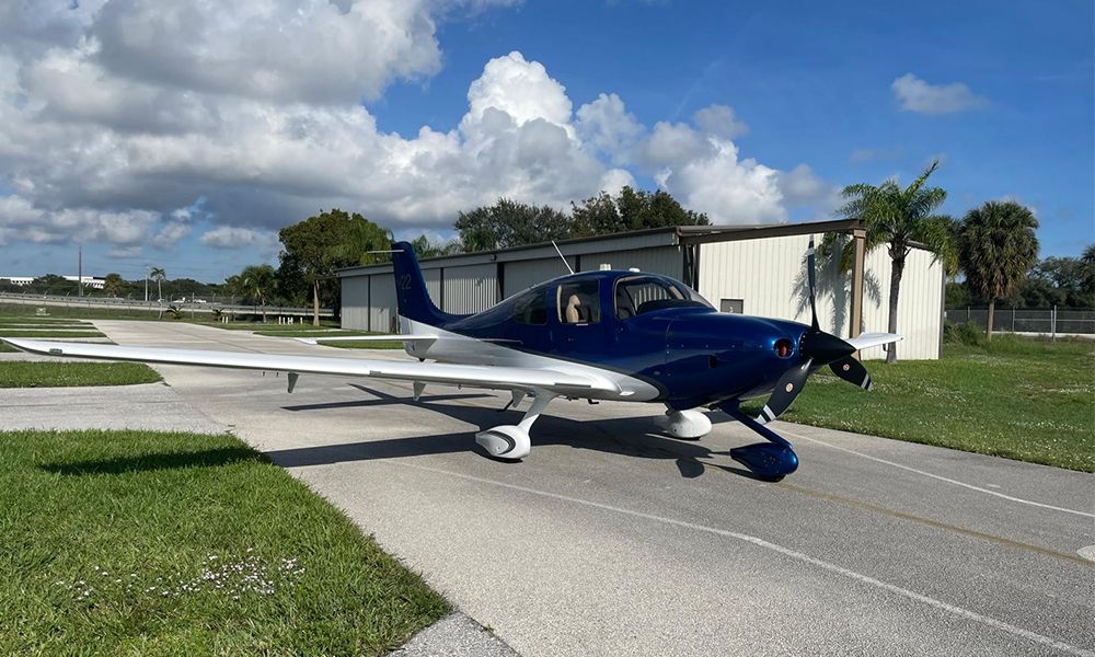 CIRRUS SR22 G3 GTS 2011