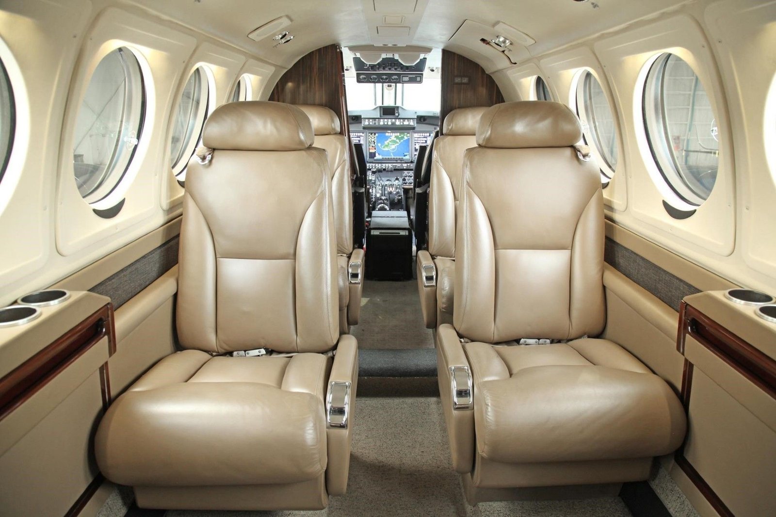BEECHCRAFT KING AIR 250 2016