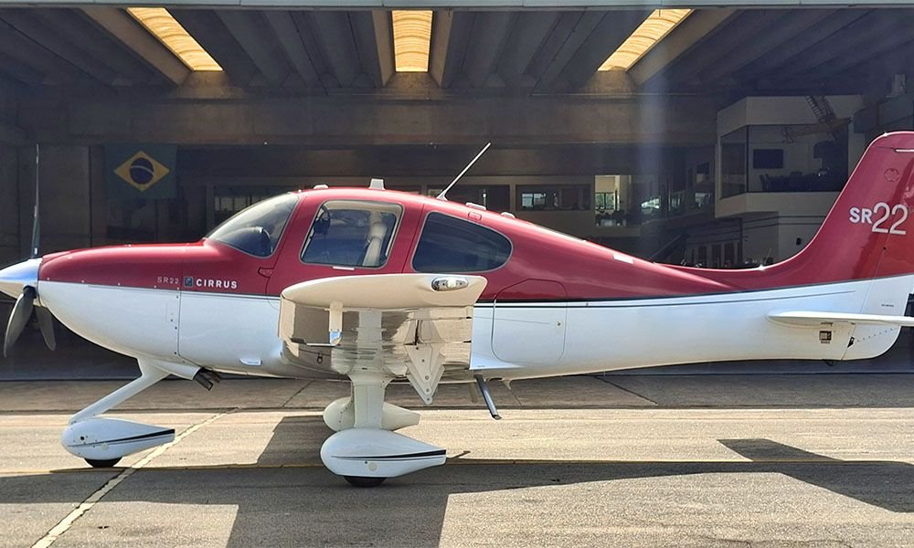 CIRRUS SR22 2011