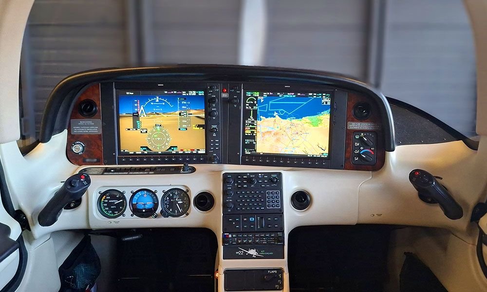 CIRRUS SR22 2011