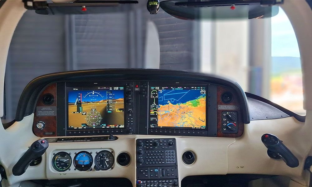 CIRRUS SR22 2011
