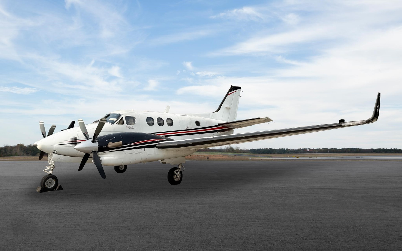 BEECHCRAFT KING AIR C90GTX 2011