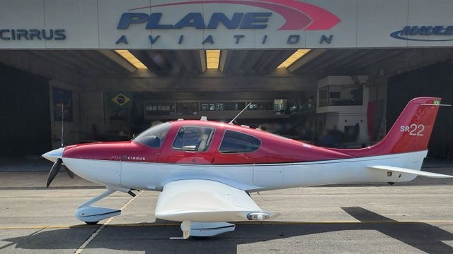 CIRRUS SR22 2011