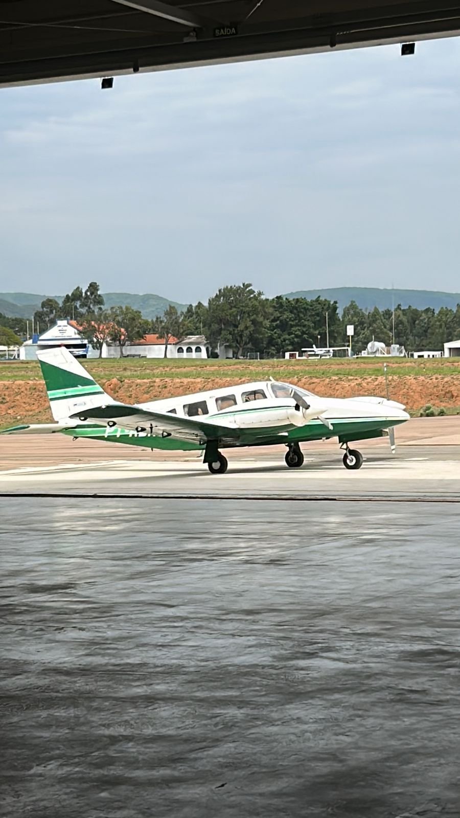 EMB-810C SENECA II 1980