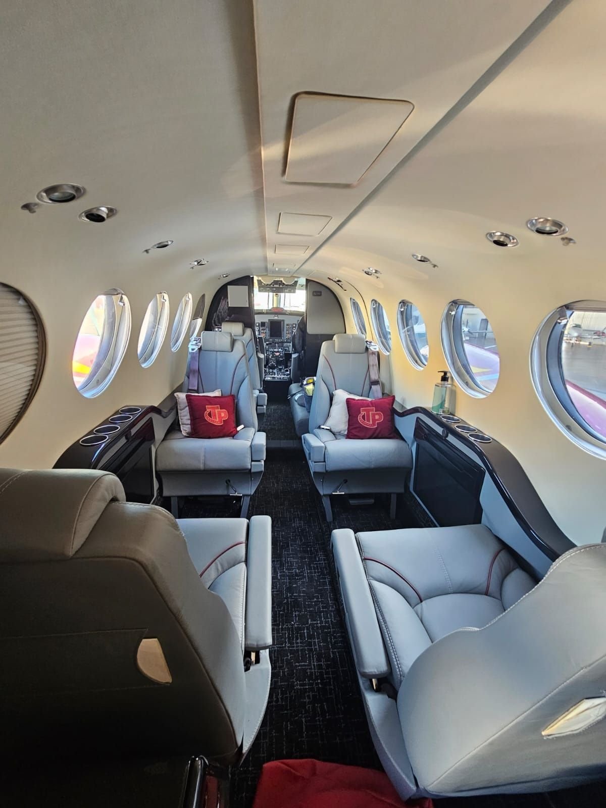 BEECHCRAFT KING AIR B200 BLACKHAWK 1996