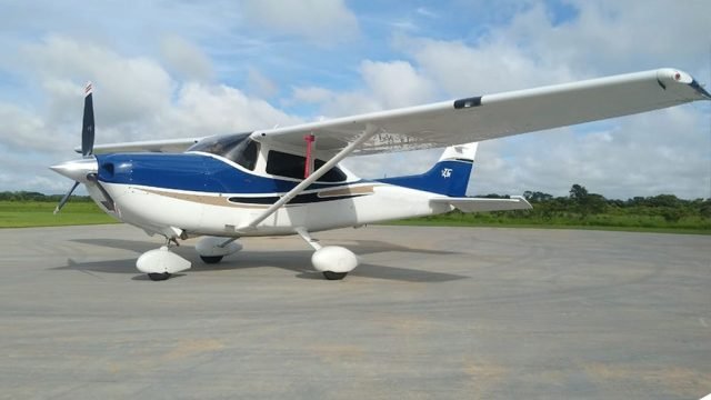 CESSNA SKYLANE 182T 2004