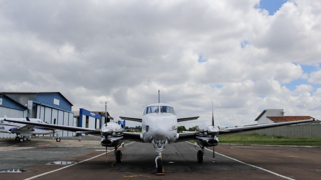 BEECHCRAFT KING AIR C90B 2001