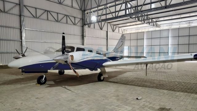 PIPER PA-34-220T SENECA V 2001