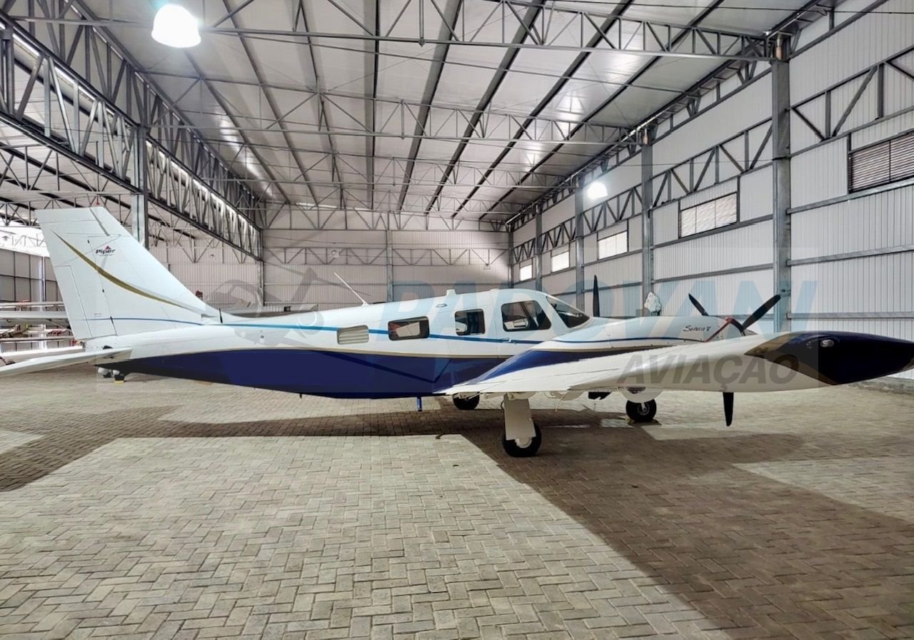 PIPER PA-34-220T SENECA V 2001