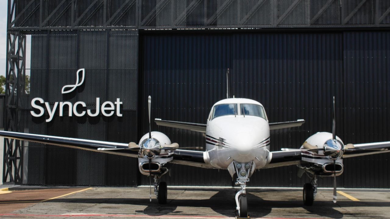 BEECHCRAFT KING AIR C90B 2001