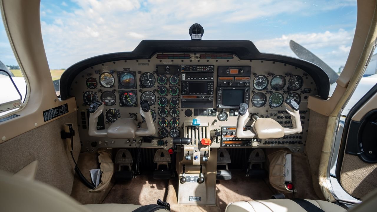 PIPER PA-34-220T SENECA V 1997