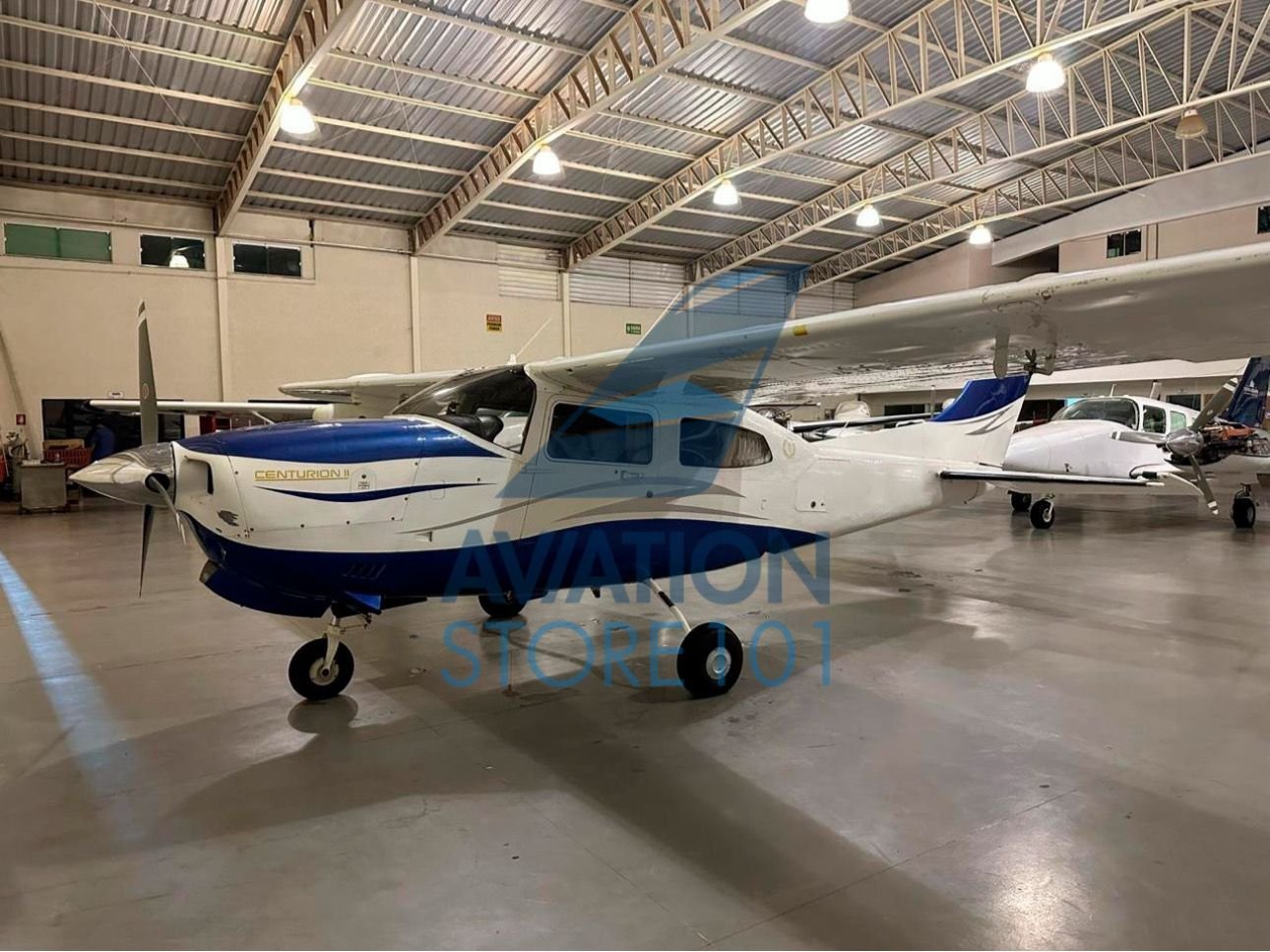 CESSNA CENTURION 210N 1982