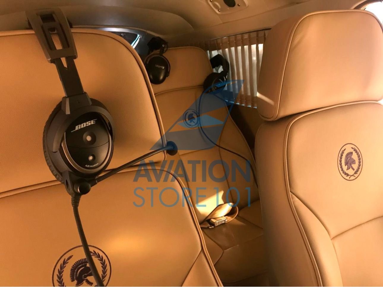 CESSNA 210N 1982