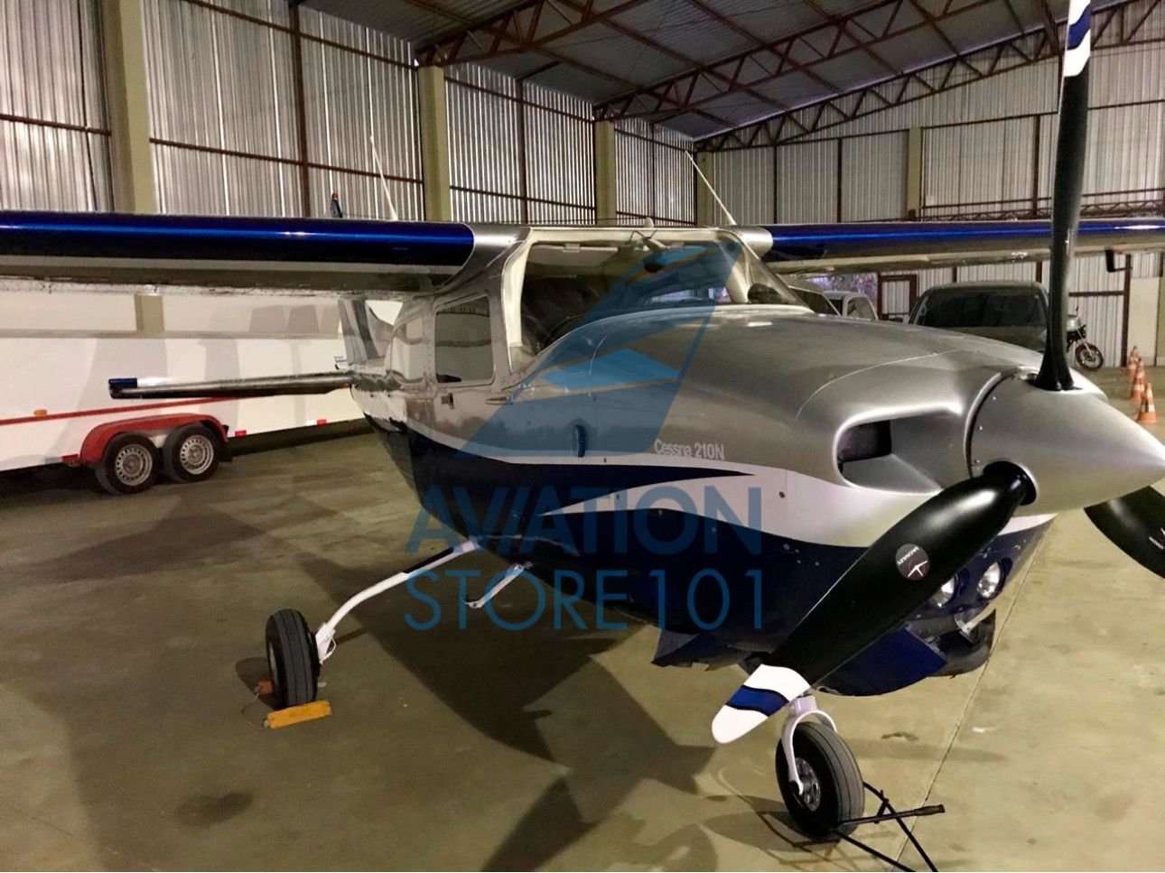 CESSNA 210N 1982