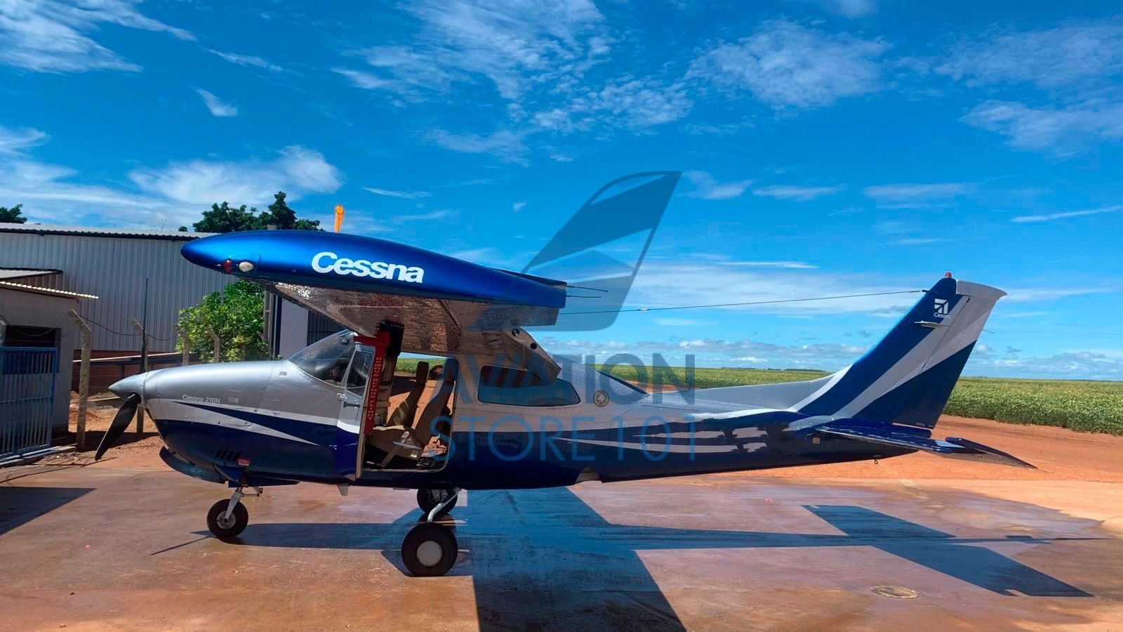 CESSNA 210N 1982