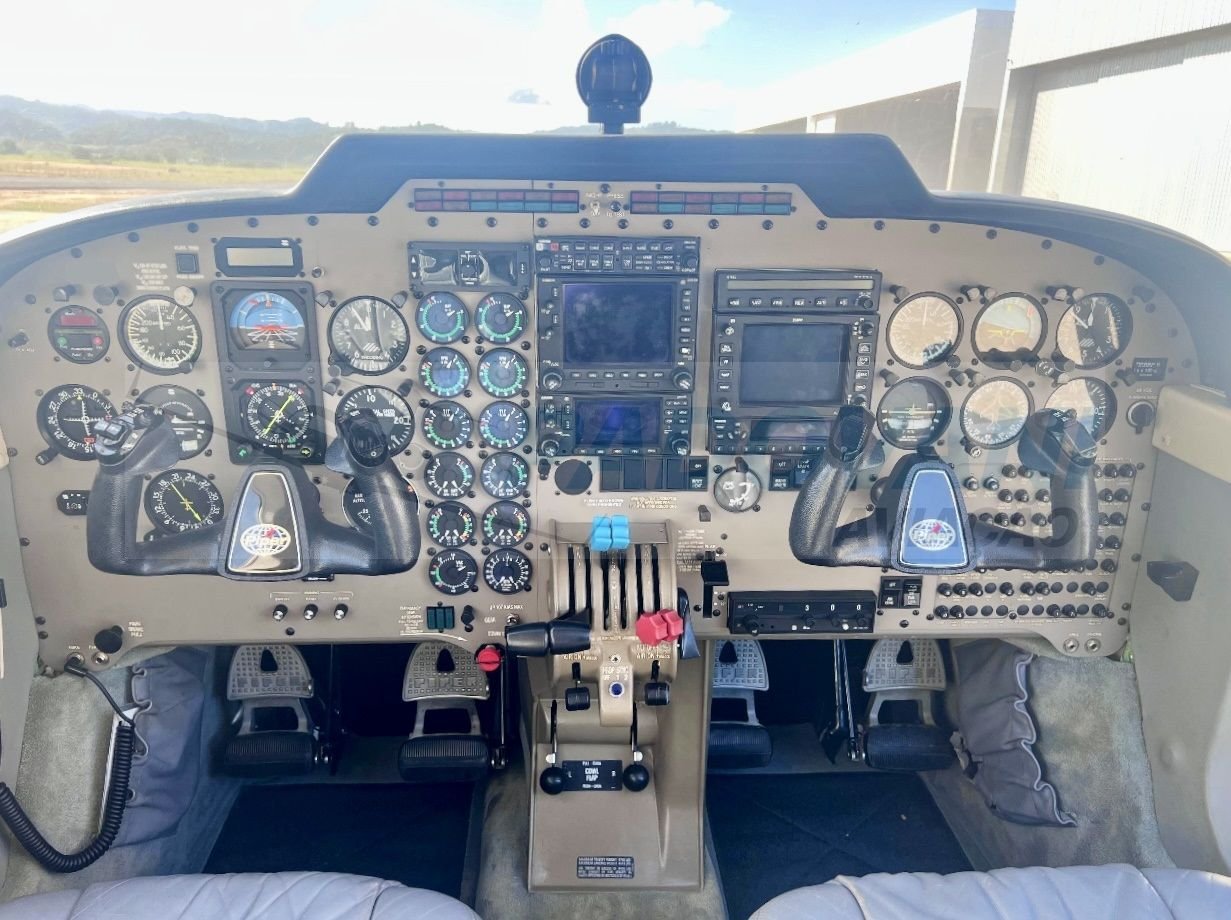PIPER PA-34-220T SENECA V 2001
