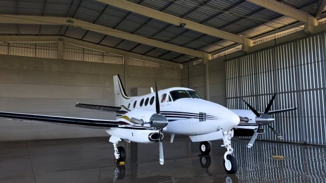 BEECHCRAFT KING AIR C90B 2001