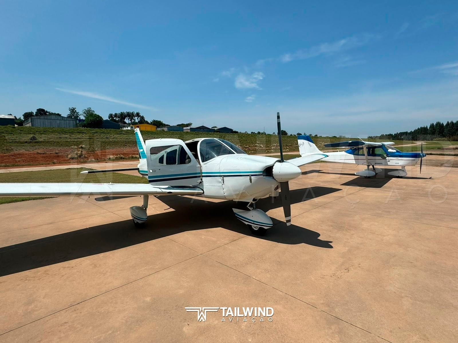 EMBRAER EMB-712 TUPI 1980
