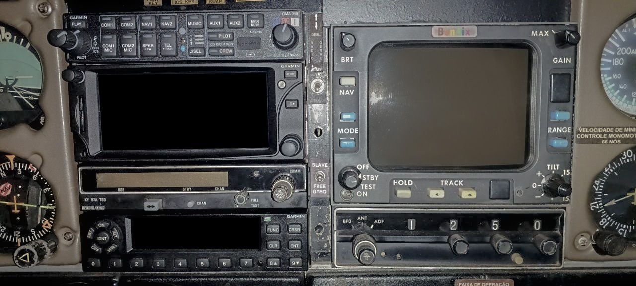 NEIVA/PIPER EMB-810C SENECA II 1980