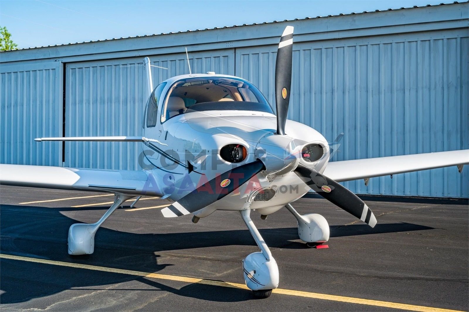 CIRRUS SR22 2017