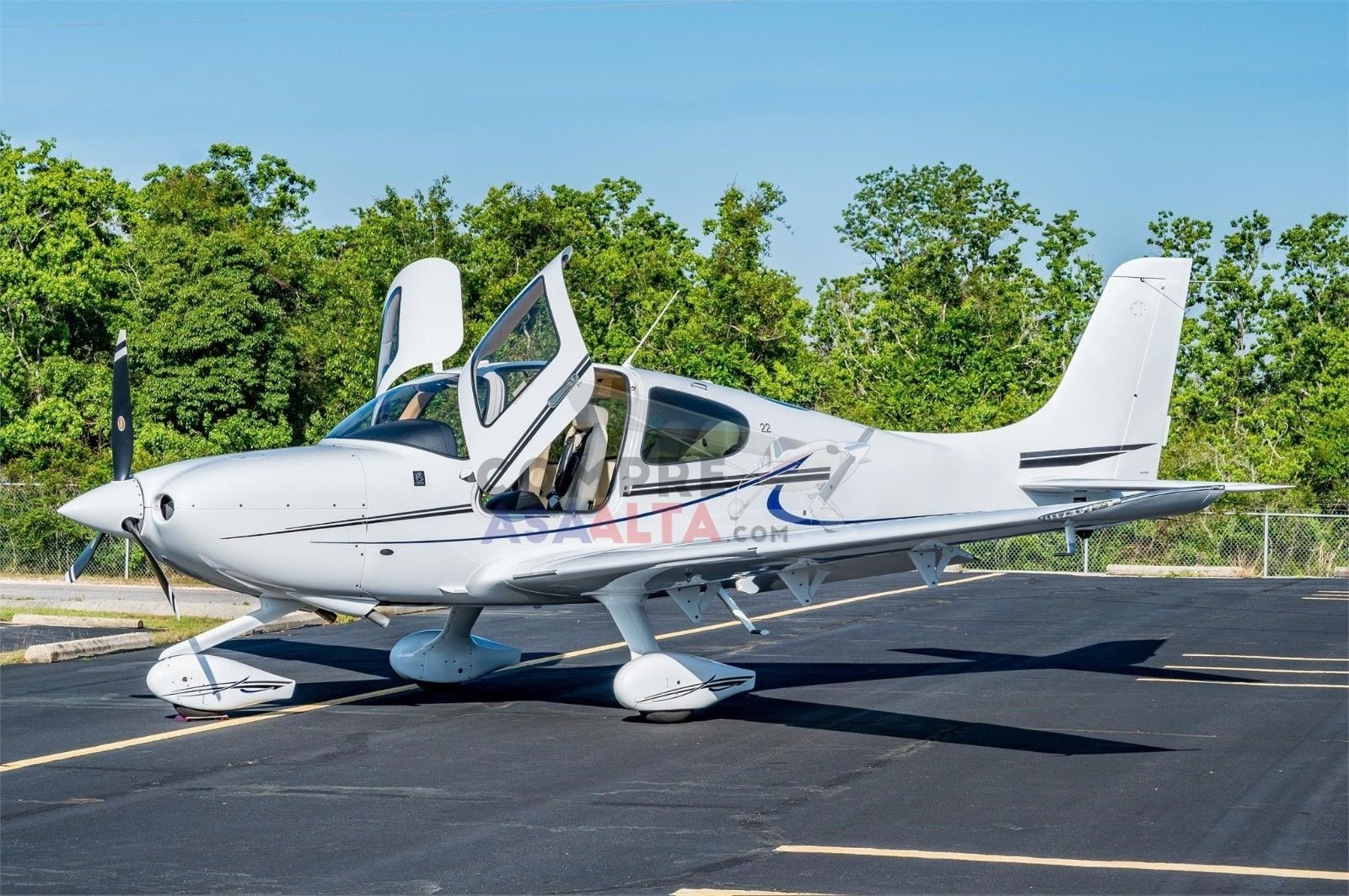 CIRRUS SR22 2017