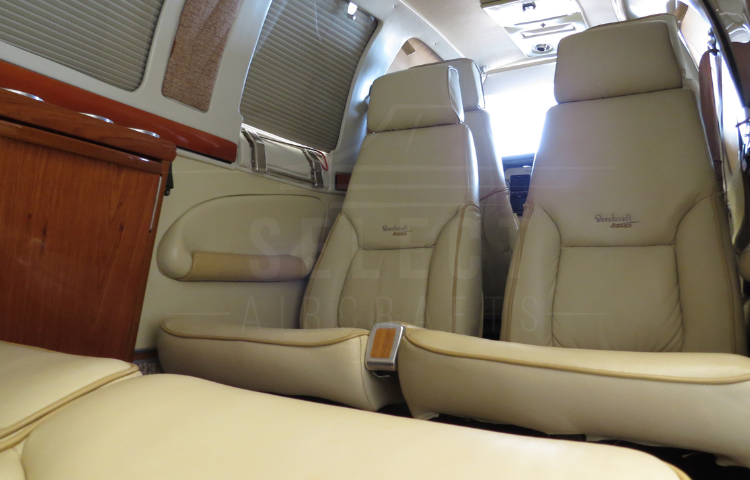 BEECHCRAFT BONANZA A36 1975