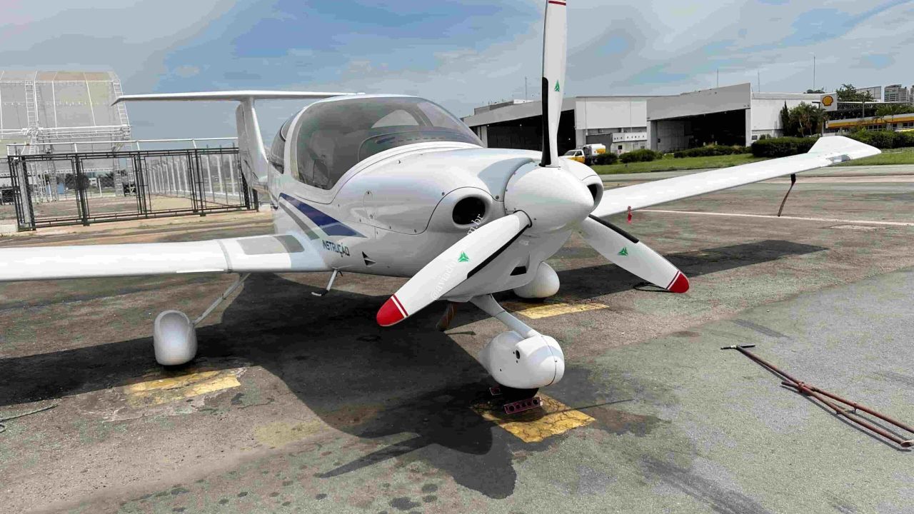 DA40-180 DIAMOND STAR 2005