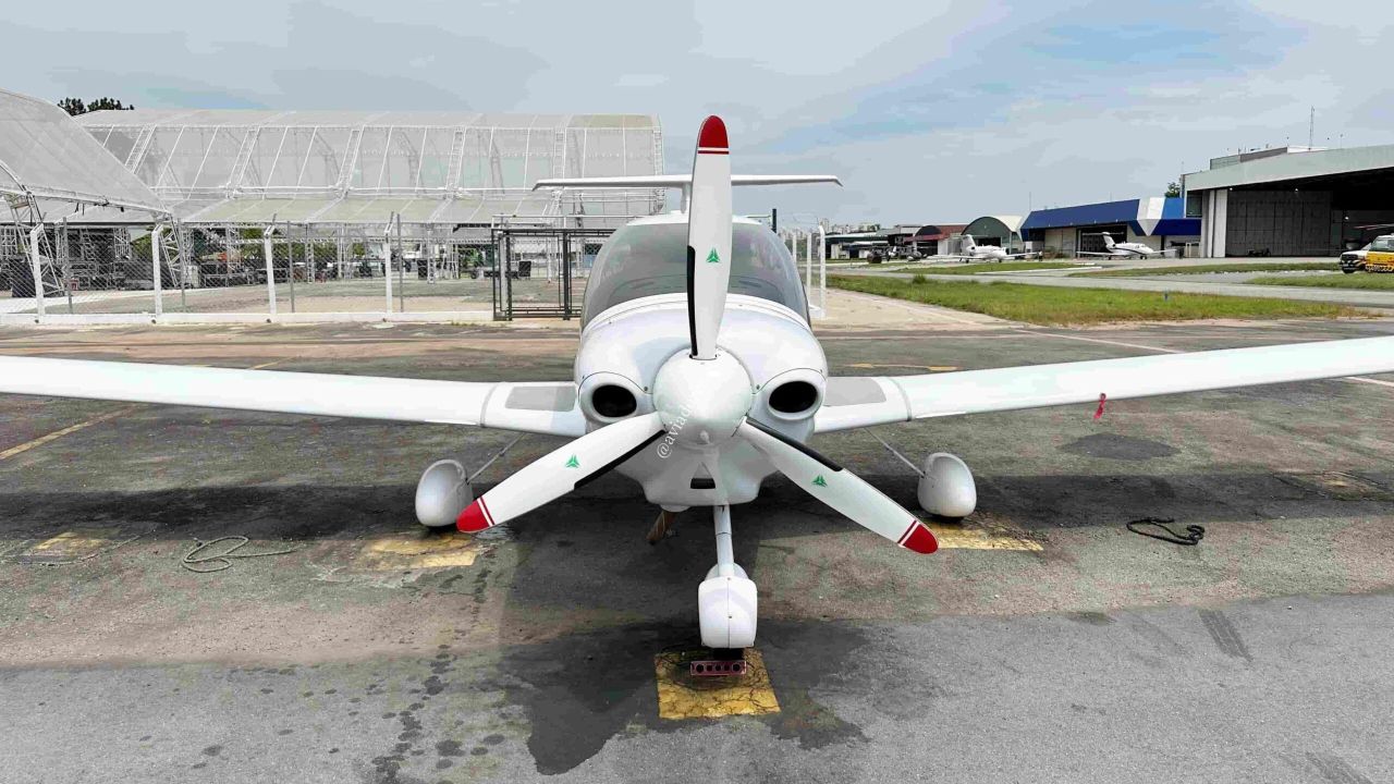 DA40-180 DIAMOND STAR 2005