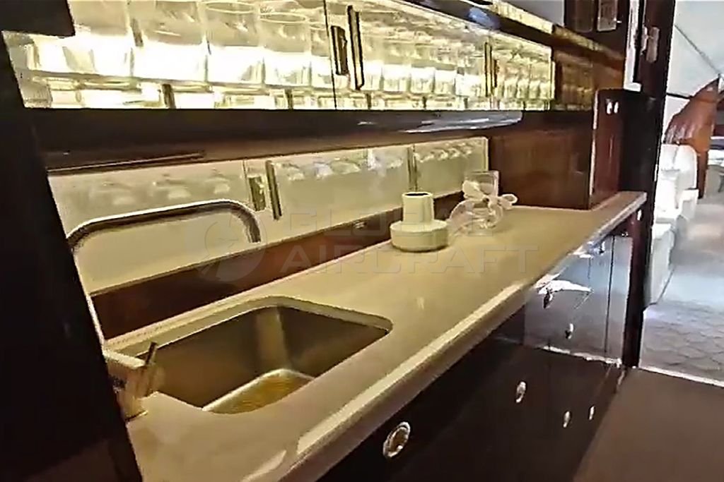 GULFSTREAM G550 2018